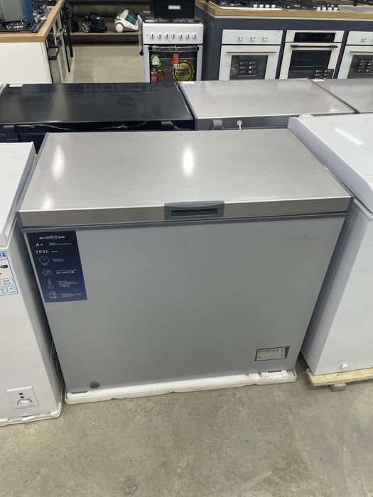 Продам новый морозильник Snowcap на 200 литров вместимости