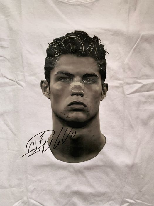 Футболка с изоброжением Ronaldo