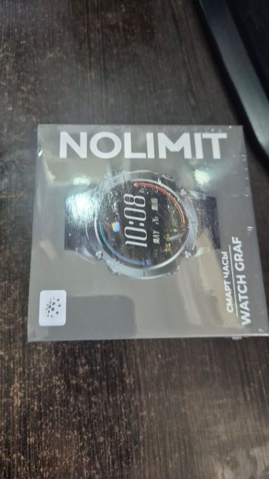 Продам часы в отличном состоянии в упаковке