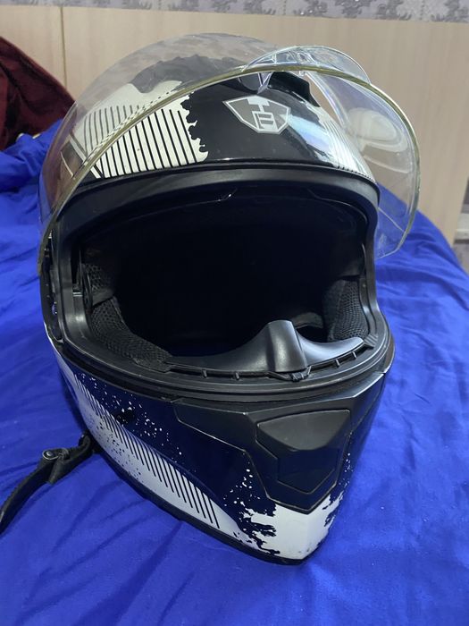 Продается мотошлем