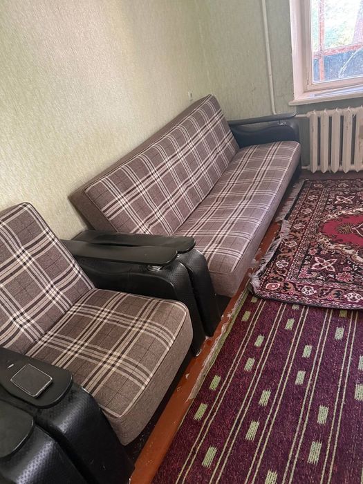 Devan sotiladi kattasi 2 kishilik buladi