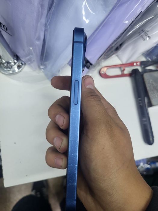 Айфон 13 128 гб голубой