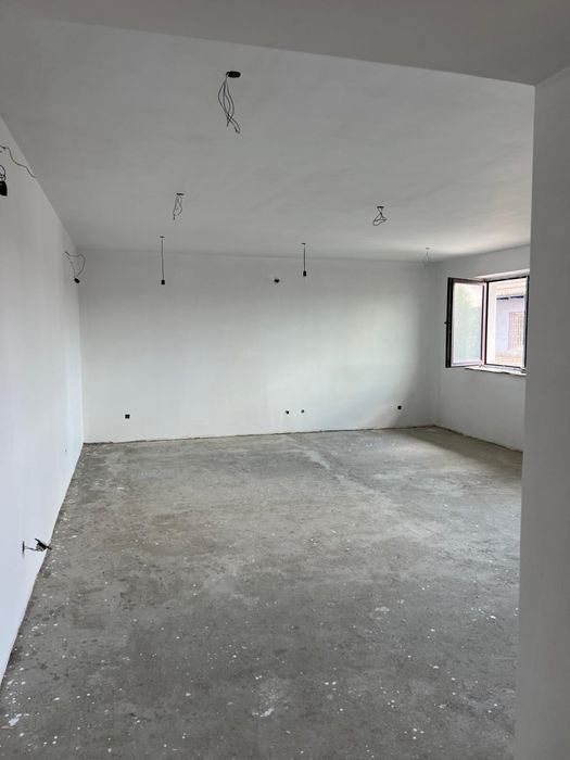 Renovari & Amenajari  Interioare & Exterioare De la A la Z