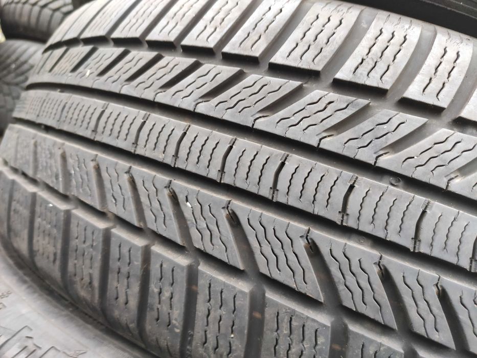 2бр Зимни гуми 215 60 17 - Continental - DOT 2024