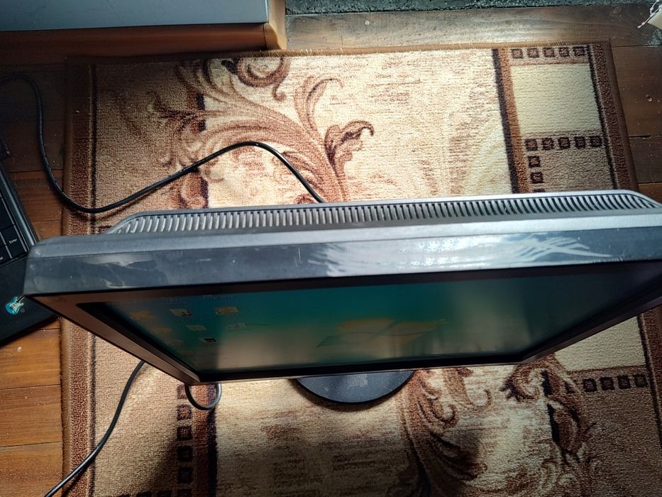 Монитор Asus, подходящ за втори екрана