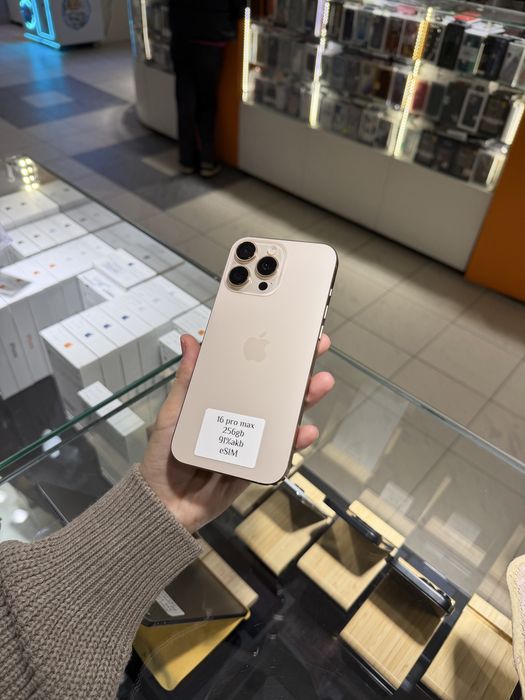 Iphone 16 pro max 256 esim