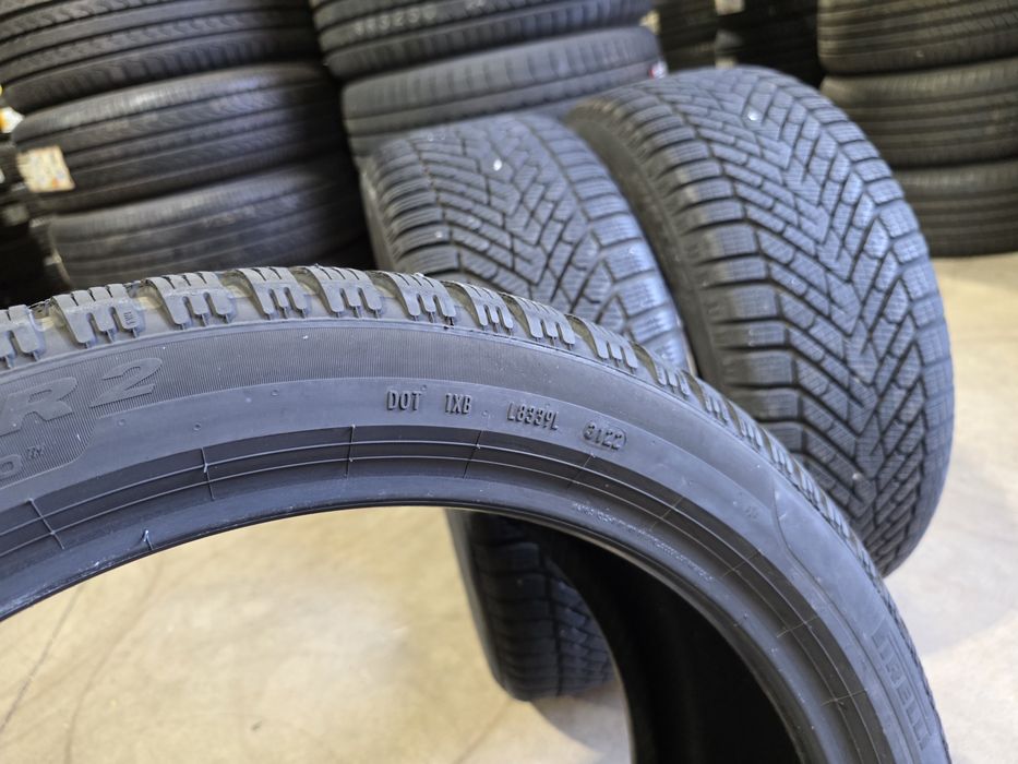225/45/19 PIRELLI 4бр