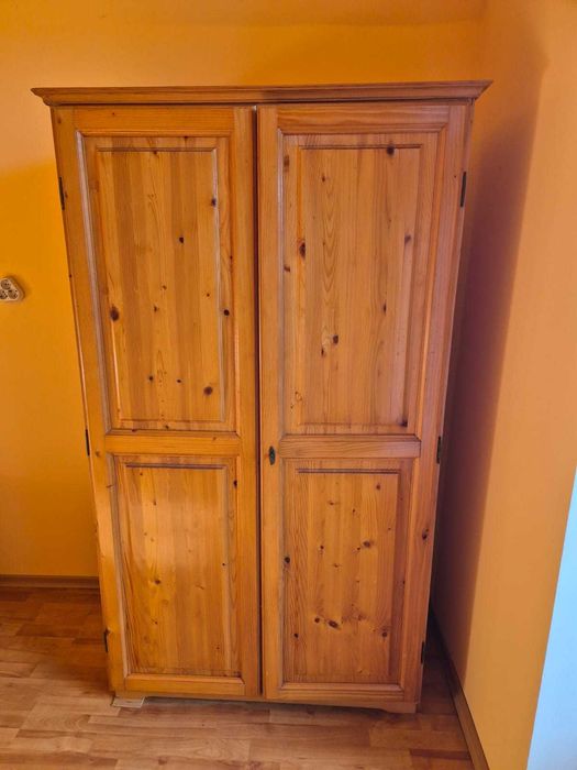 Mobilier din brad - camera tineret