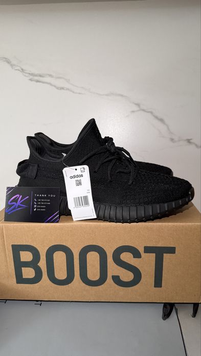 Yeezy 350v2 Onyx