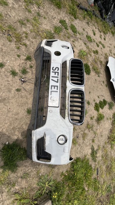 Bara fata completa cum este in poze bmw X5 F15  piese dezmembrari