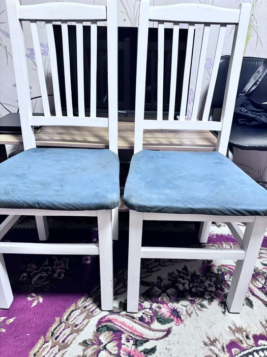 5 dona Stul sotiladi