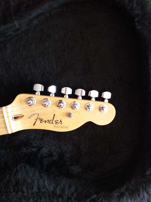 Vând Chitară Fender Telecaster Deluxe AM 3TSB-2010 Nefolosită
