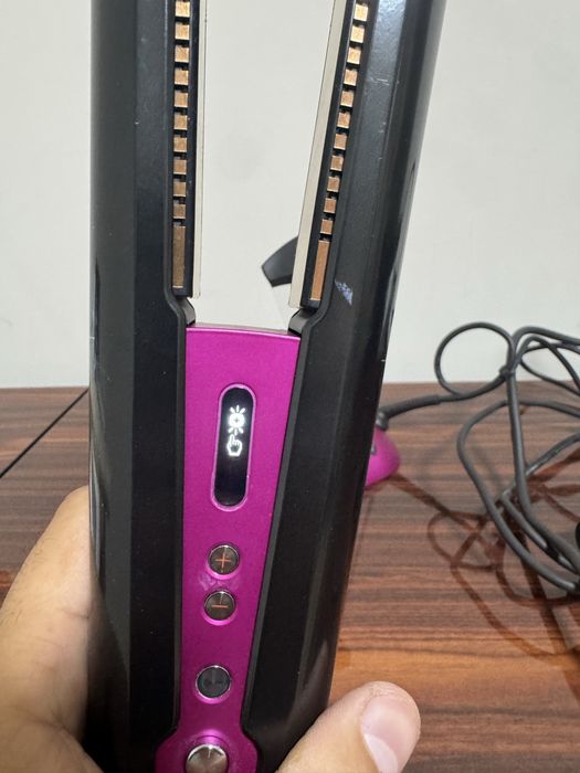 Dyson утюжек выпрямитель для волос