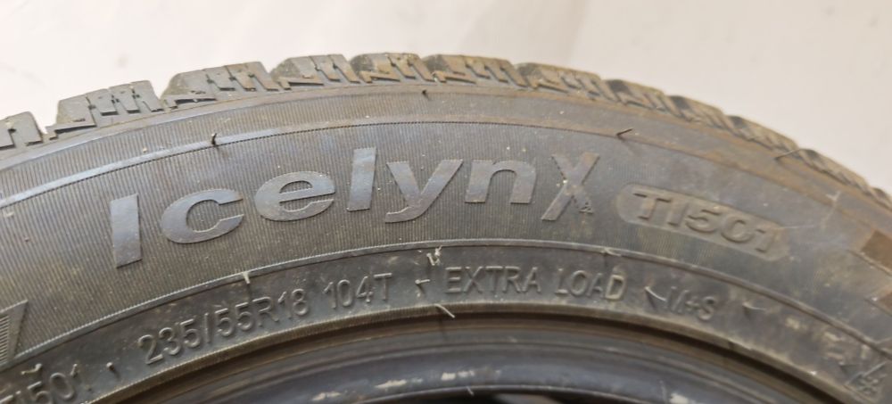 Продам резину 235/55R18