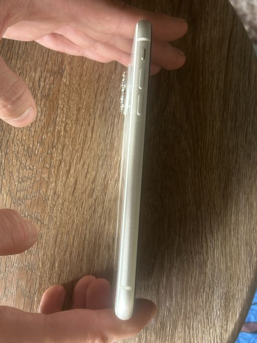 Продается Iphone 11 64gb