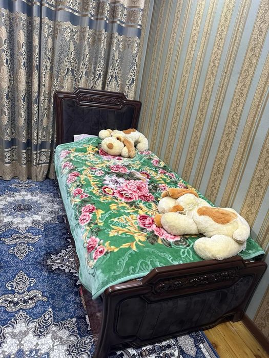 Срочно!!!Бир кишилик диван сотилади.