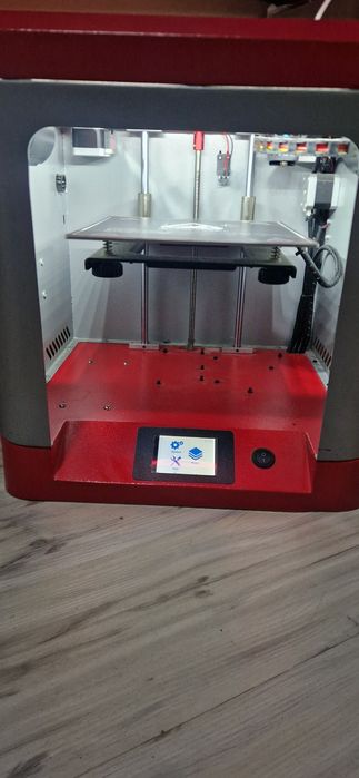 Продаю 3d принтер SD2000