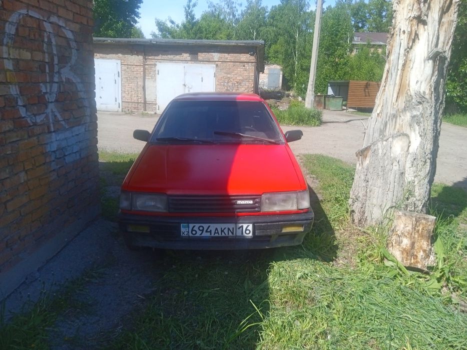 Продам мазду старушку 323 бф
