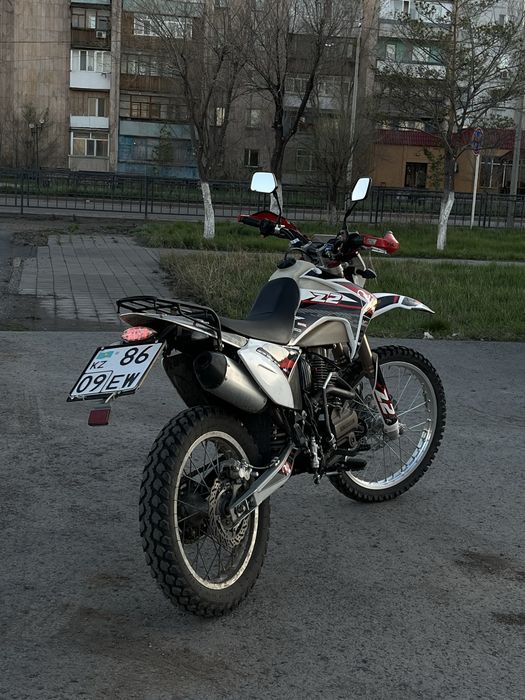 Продам мотоцикл эндуро на учете