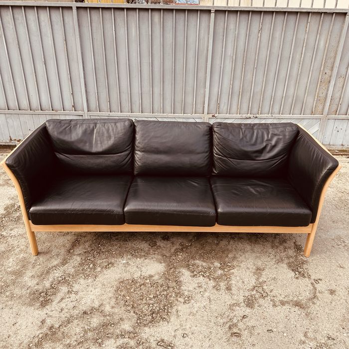 Датски 3-местен диван – естествена кожа, масив, скандинавски стил