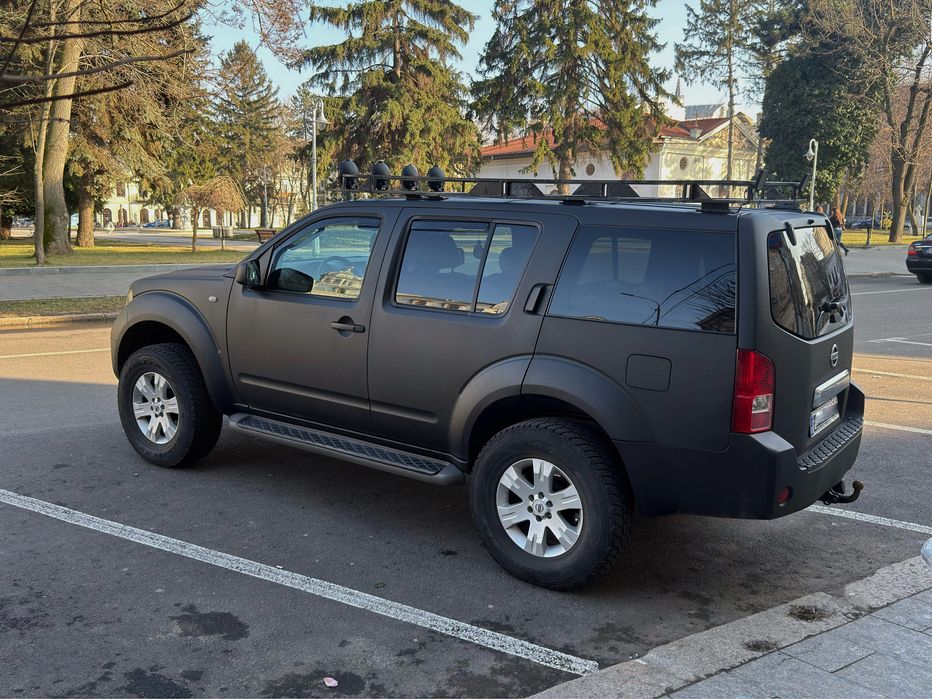 Nissan Pathfinder 2.5D