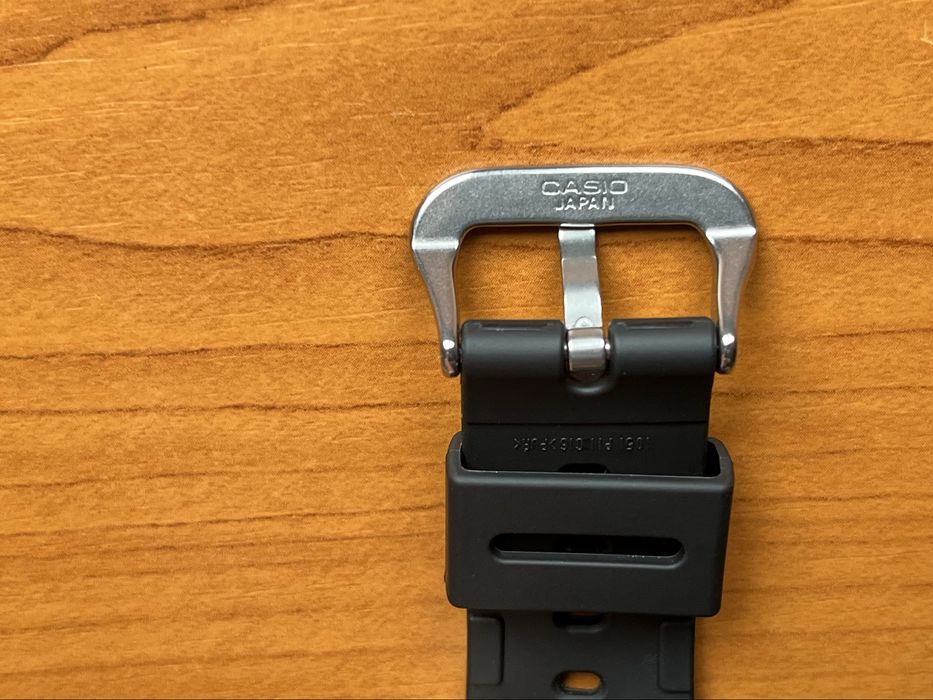 Casio 5000R- la cutie