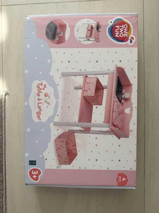 Patut masa de infasat scaun bebe