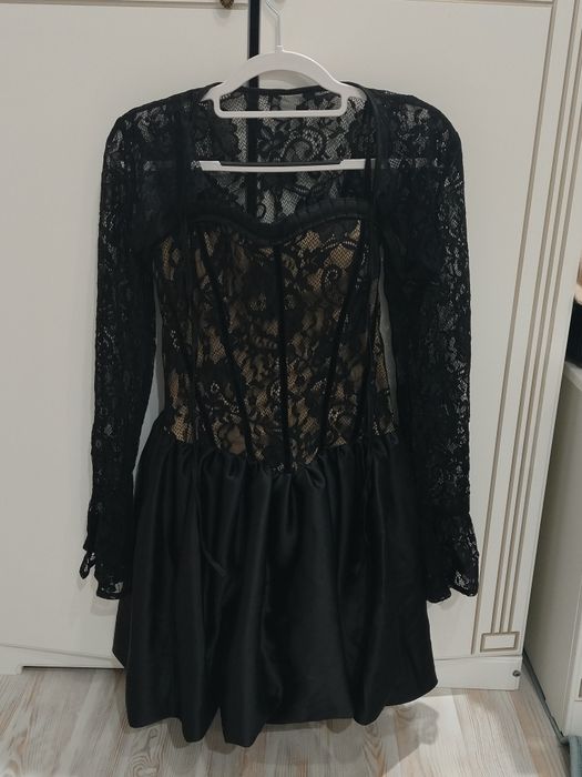 платье, не ношенное с биркой