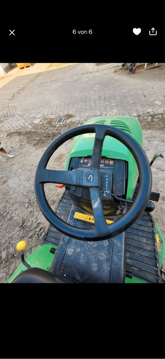 Tractoras gazon 13cai john Deer