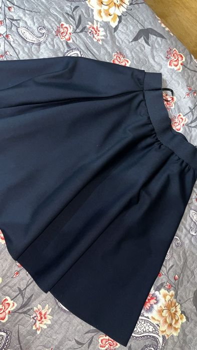 Продам школьную юбку