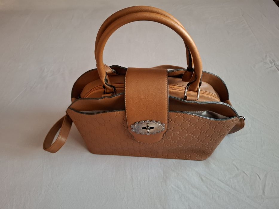 Дамска чанта кожена