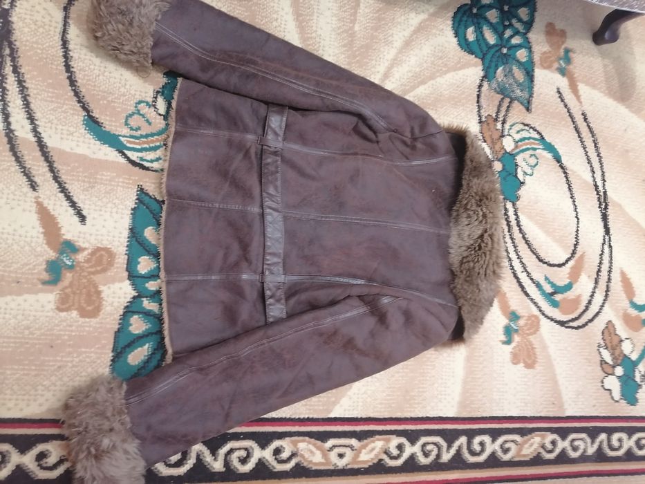 Haină de piele (mărimea S)