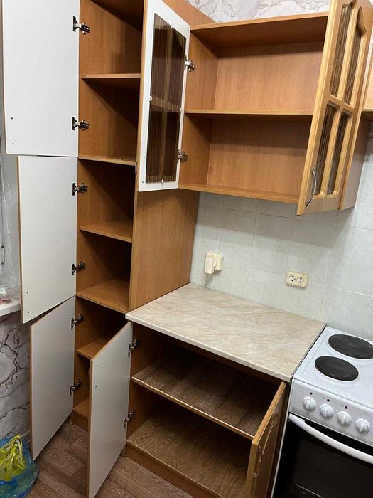 Мебель кухонная.