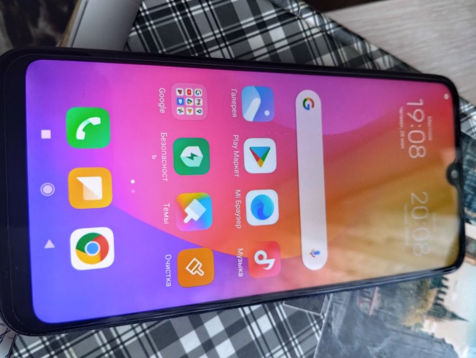 Продам телефон редми 7
