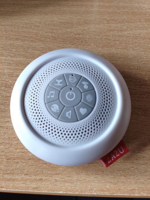 Машинка за паучове и за бял шум