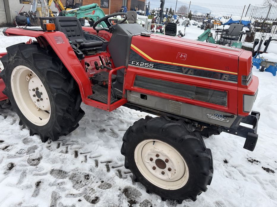 Tractoras tractor japonez yanmar fx255