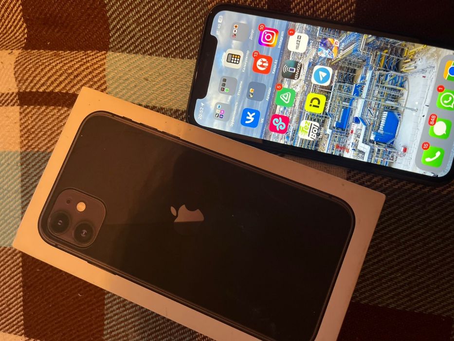 Продам айфон рабатяга)