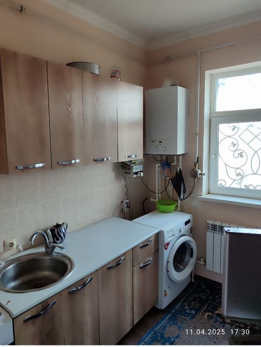 Uy ijara beriladi. Yangi Domlardan