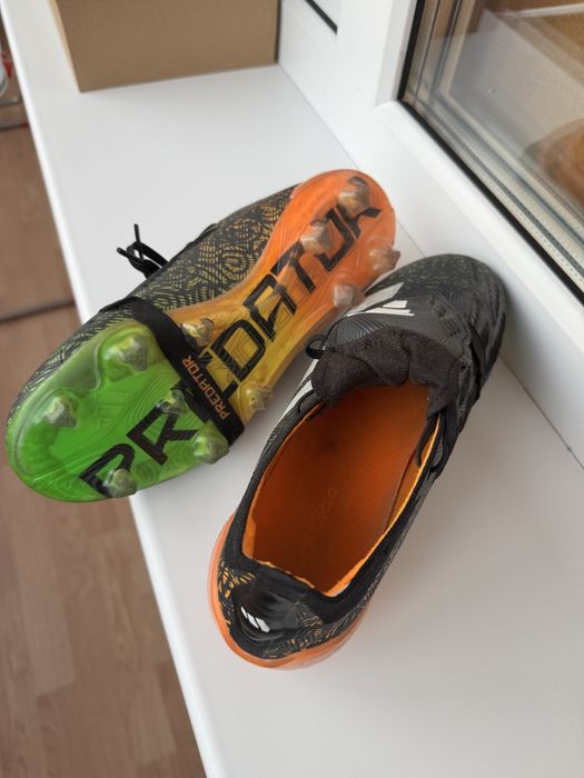 Продам предаторы адидас