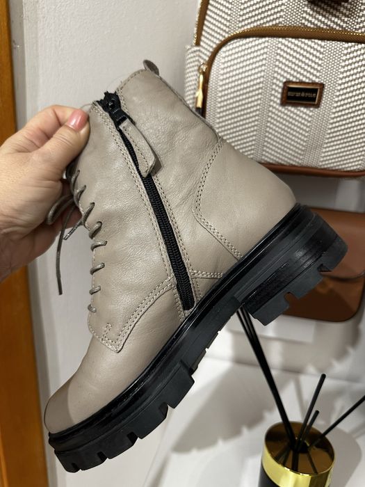 Бежови боти, естествена кожа