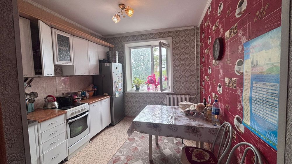 Продам двух комнатную квартиру