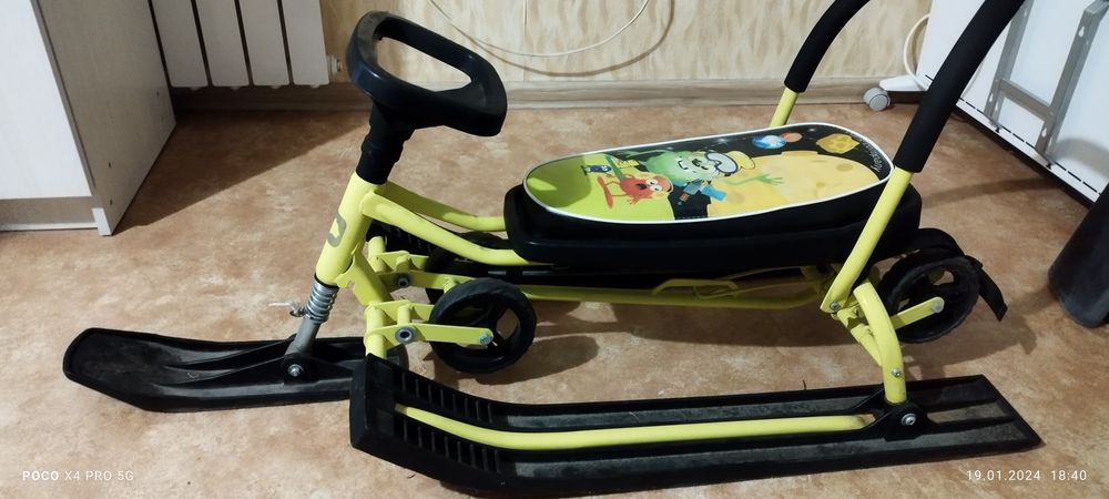 Продам       снегокат.