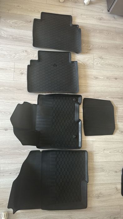 Коврики на Hyundai Tucson NX4