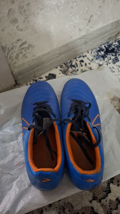 Бутсы от Demix новое почти