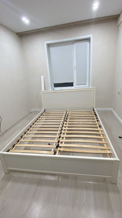 Продам кровать с 2 тумбами в хорошем состоянии!