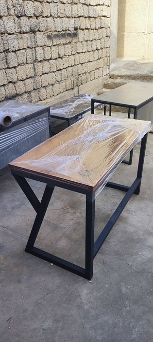 Стол в стиле лофт