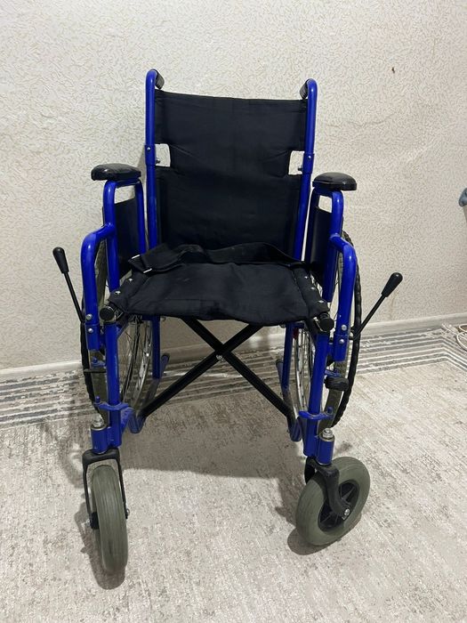 Инвалидная коляска