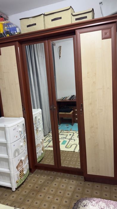 Продается спальный гарнитур