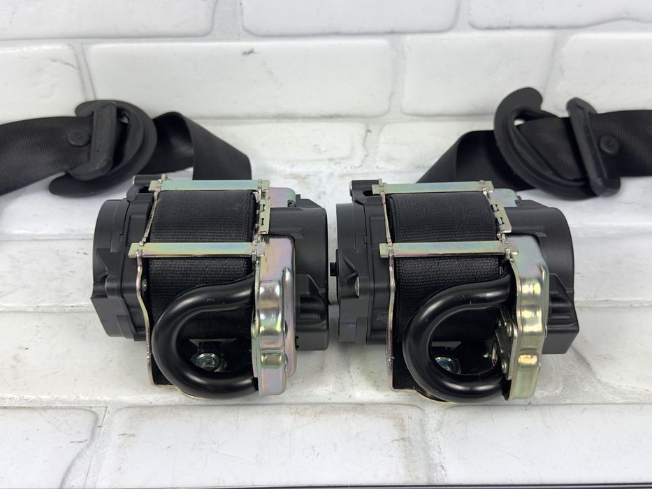 Предни колани AUDI A4 B9 635372600A 635372400A