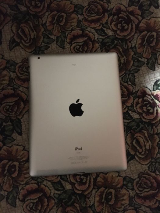 Продавам Apple iPad 2